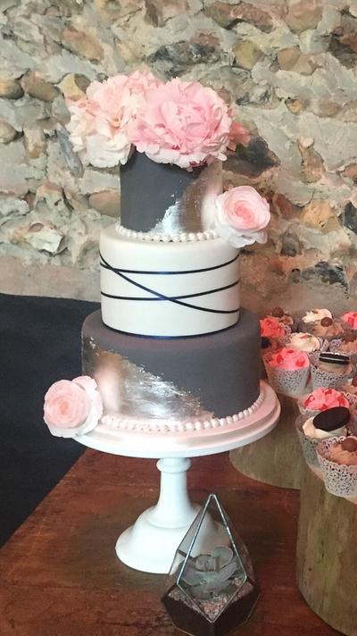 Anthony and Laura's Wedding cake  - Cake by Lisa Salerno 