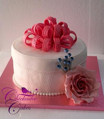 gift box cake - Cake by Chickadee Cakes - Sara