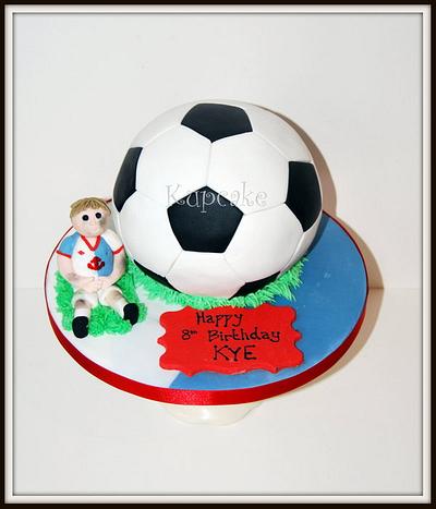 Football - Cake by Kupcake