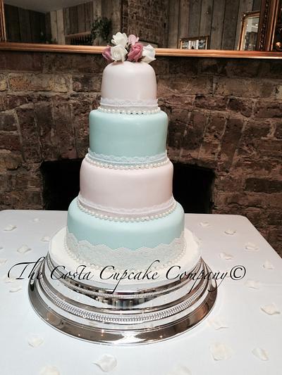 Vintage wedding cake  - Cake by Costa Cupcake Company