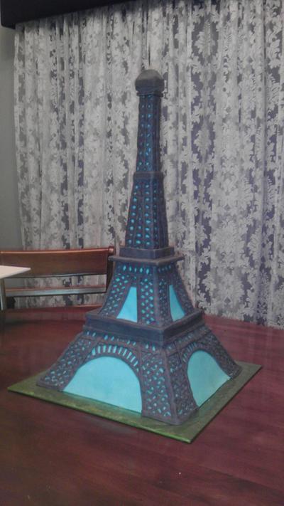 Eiffel Tower - Sweet 16 French Class - Cake by UniqueCakesQC