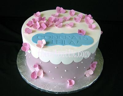 hydrangea hat box bridal shower cake - Cake by Soraya Avellanet