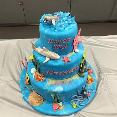 Sharks in the Sea - Cake by Pinkvelvet