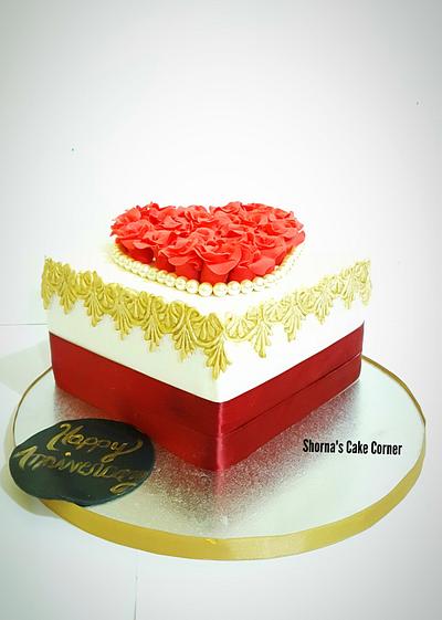 Mini Red roses cake  - Cake by Shorna's Cake Corner