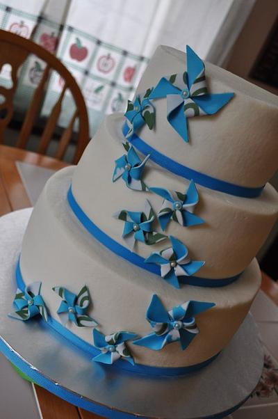 Pinwheel Wedding - Cake by Mary