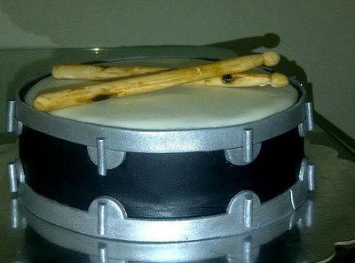 Snare drum - Cake by Valory