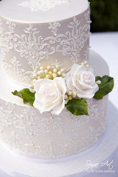 Lace & Roses - Cake by Susan