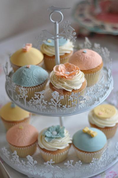 Pastel Summer Wedding Cupcakes - Cake by CaramelCrunchCream
