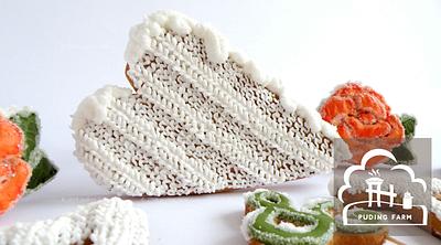 Snowy Frosty Heart - Cake by PUDING FARM
