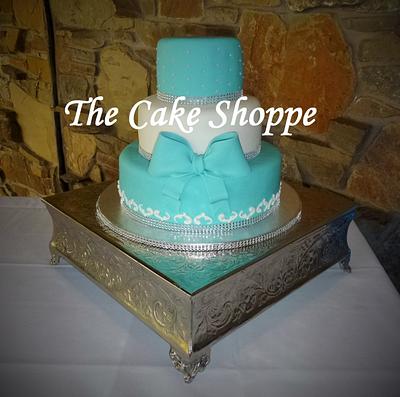 Teal Quinceañera cake - Cake by THE CAKE SHOPPE