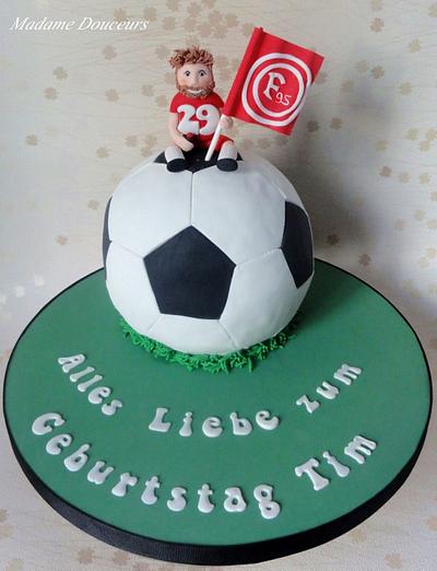 Soccer cake - Cake by Madame Douceurs