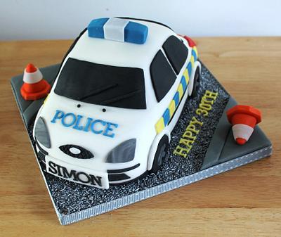Cute Police car - Cake by Zoe's Fancy Cakes