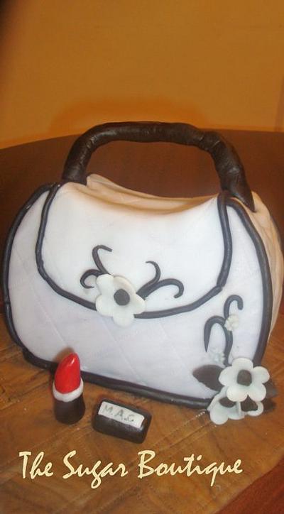 Hand bag cake for a fashionista - Cake by The Sugar Boutique