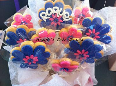 Cookie Bouquet - Cake by AnnettesCakes