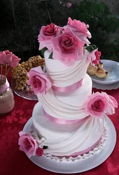 wedding cake roses - Cake by Torte decorate di Stefy by Stefania Sanna