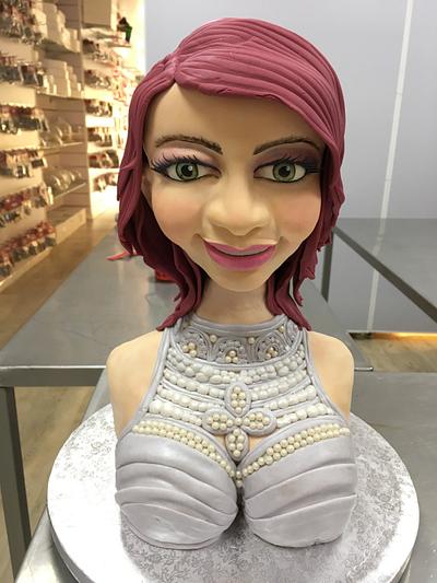 Couture girl  - Cake by Savyscakes