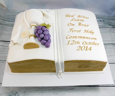 Holy Communion bible cake - Cake by Kake Krumbs