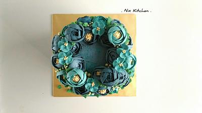 Floral Wreath in Blue Hues - Cake by Nikita Mahmood