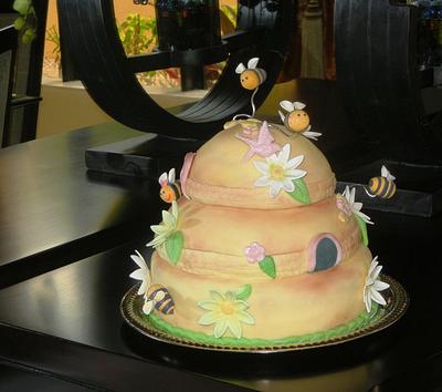 BEE HAPPY - Cake by Fun Fiesta Cakes  