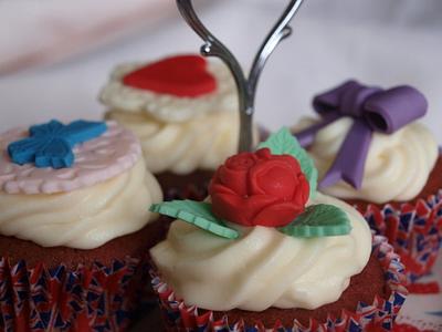 Fete cupcakes - Cake by Maxine Quinnell