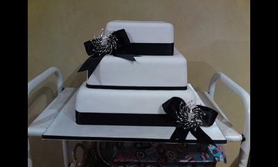 Black and white plain wedding cake - Cake by Cathy
