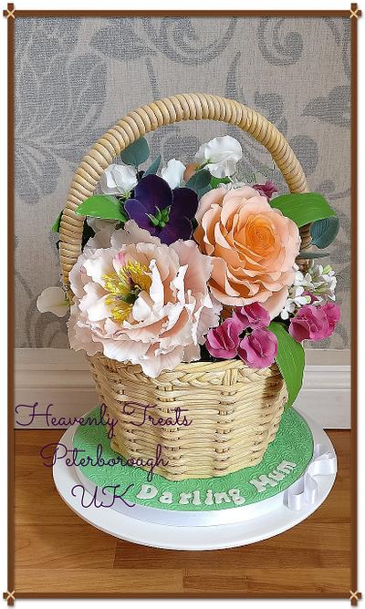 Made with love - Cake by Heavenly Treats by Lulu