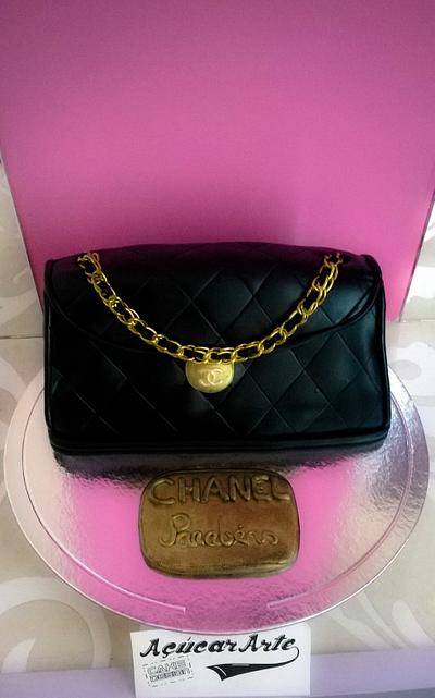 Chanel Purse - Cake by AçúcarArte Cake Design