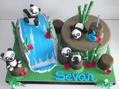 baby panda  - Cake by NanyDelice