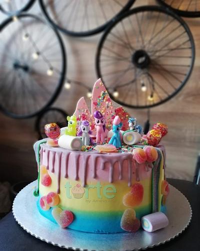 My little pony drip cake  - Cake by Torte by Amina Eco