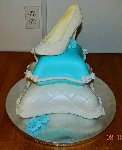 Cinderella 2T pillow cake  - Cake by Maureen