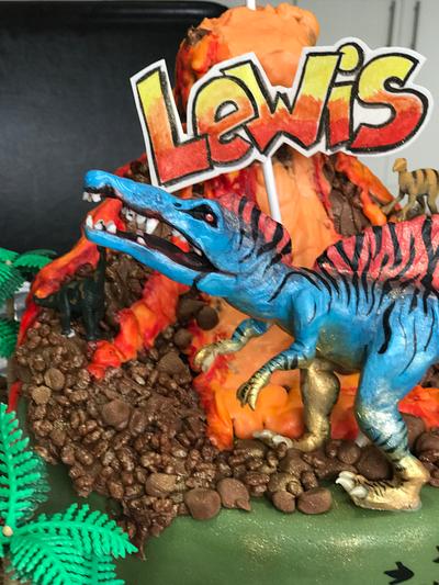 Spinosaurus Cake - Cake by Linze Clark 