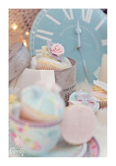 Romantic Cupcakes - Cake by The Smug Little Cupcake Factory