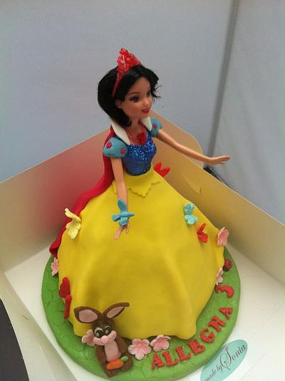 Snow White Cake - Cake by Sonia