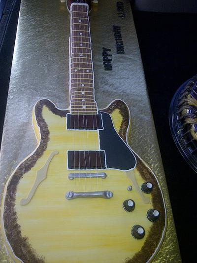 Gibson guitar - Cake by Cindy