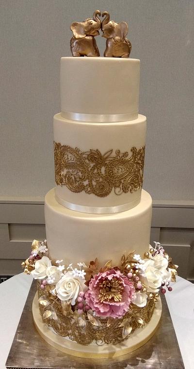 Gold, pink and Henna Wedding - Cake by The Rosehip Bakery