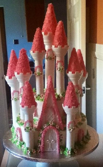 Fairy tale princess castle - Cake by Snookie11