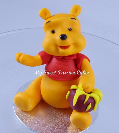 Winnie the Pooh - Cake by Beata Khoo