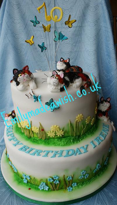 Cats! - Cake by Emilyrose