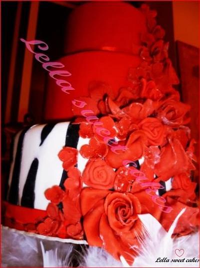Red and zebra cake - Cake by LellaSweetCakes