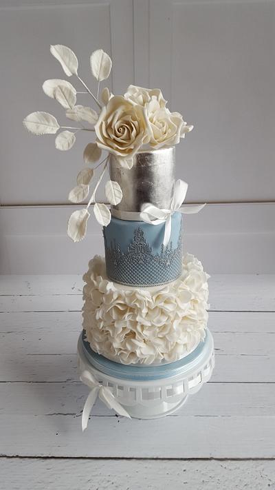 Wedding cake - Cake by Yvonne