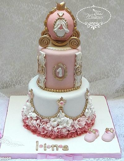 Princess Carriage Cake - Cake by Fées Maison (AHMADI)