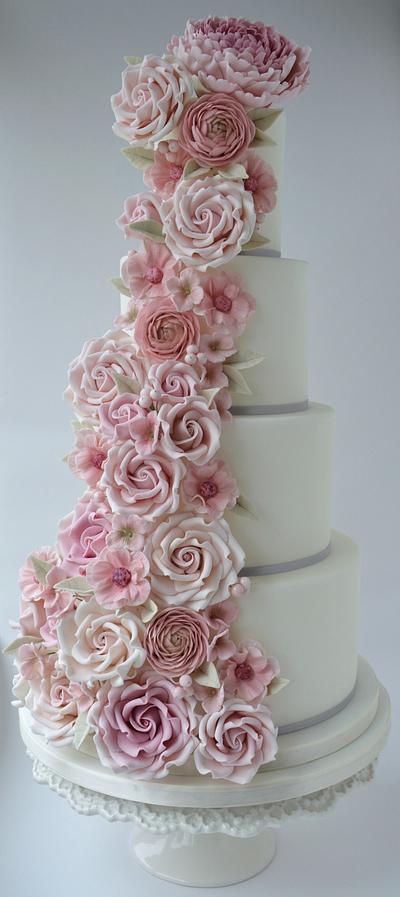 Flower cascade - Cake by Katie