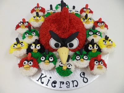 Angry Birds - Cake by Carol May