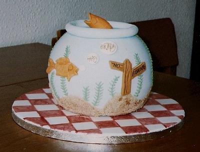 Fish Bowl - Cake by Helen Geraghty