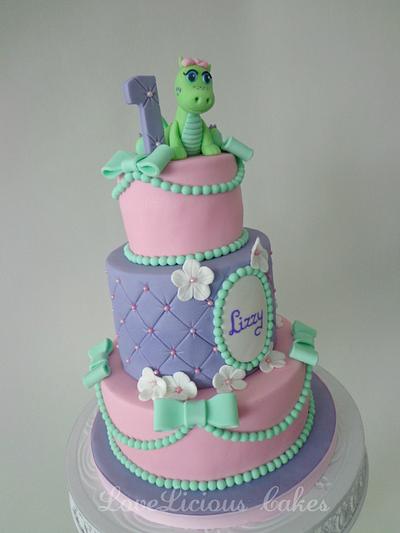 Sweet little dragon - Cake by loveliciouscakes