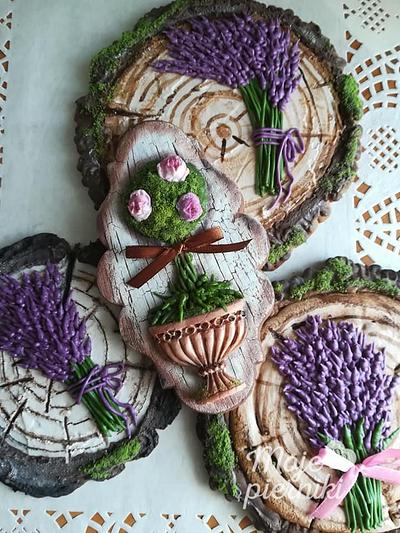 Tree bark, moss, lavender - Cake by Ewa Kiszowara