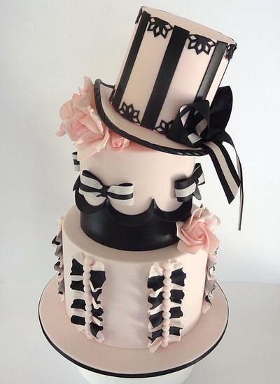 Burlesque Beauty - Cake by Eleanor Heaphy