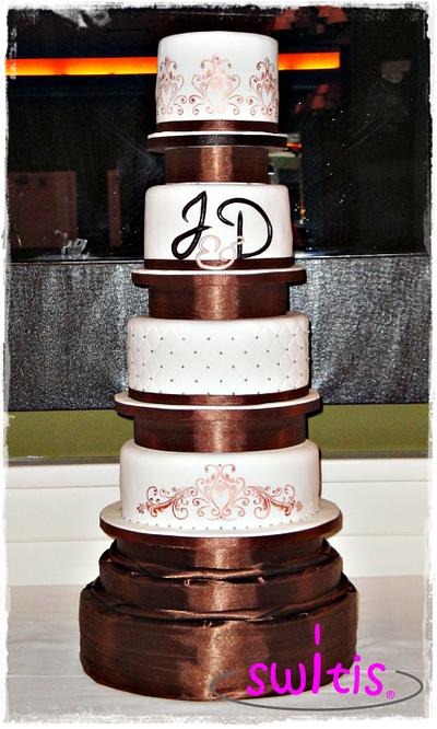  damask wedding cake - Cake by switis