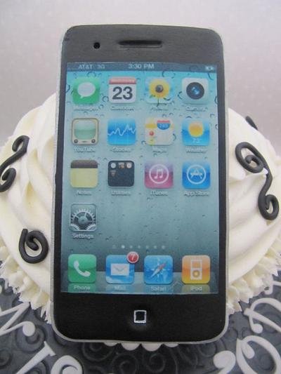 Iphone Giant Cupcake - Cake by Charmaine 