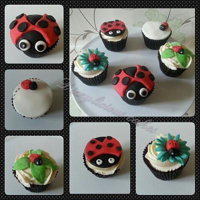 ladybird cupcakes - Cake by Dizzylicious